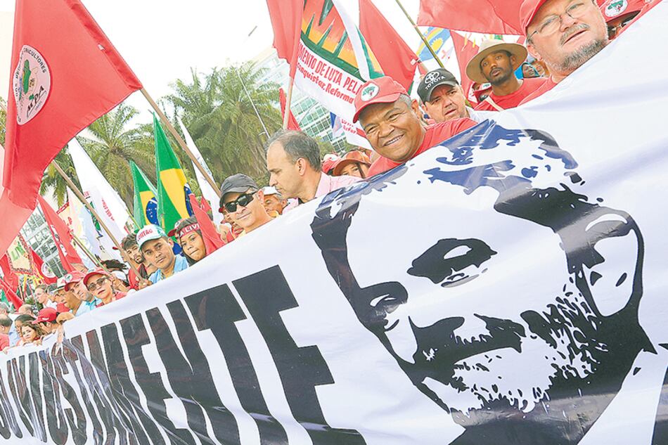 Simpatizantes de Lula y de la democracia en Brasil obtuvieron una victoria ayer con el pronunciamiento de la ONU.