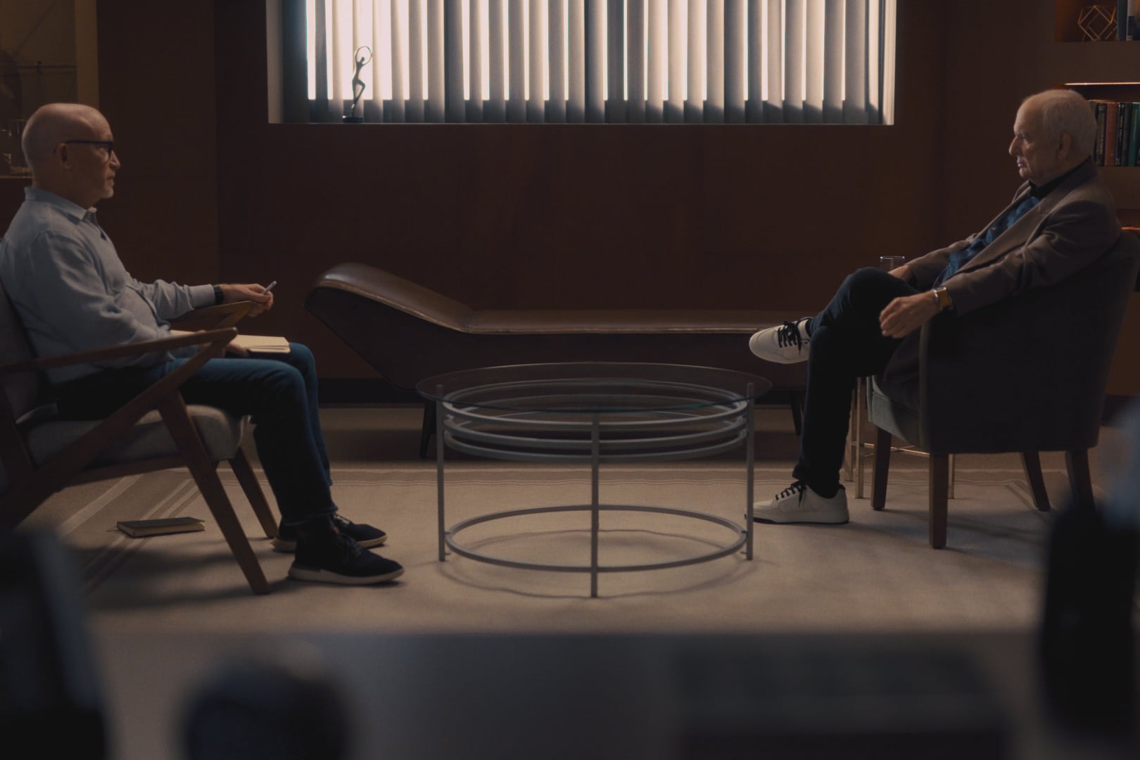 El showrunner evoca los fantasmas de Los Soprano y de su propia identidad.