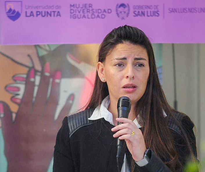 Ayelén Mazzina, ministra de las Mujeres, Géneros y Diversidad.