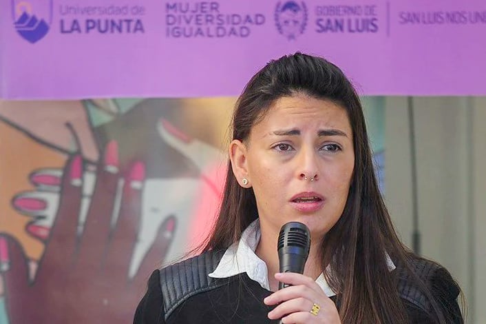 Ayelén Mazzina, ministra de las Mujeres, Géneros y Diversidad.