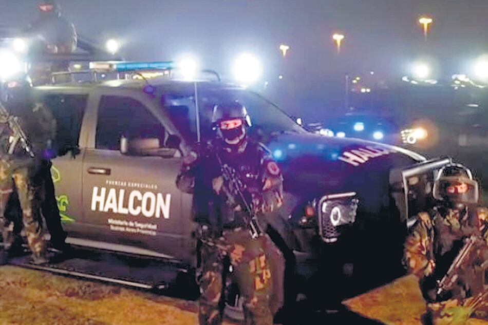 El oficial del Grupo Halcón aseguró que el joven había intentado robarle.