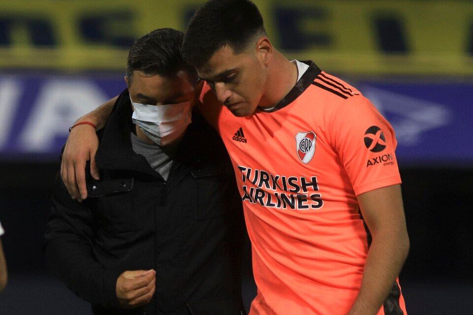 El juvenil arquero, figura ante Boca, no podrá estar ante Independiente Santa Fe