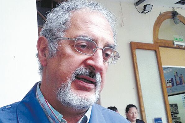 “El ministro Bohuid sabe que está en falta con el cumplimiento de su deber como funcionario público”, advirtieron los profesionales.