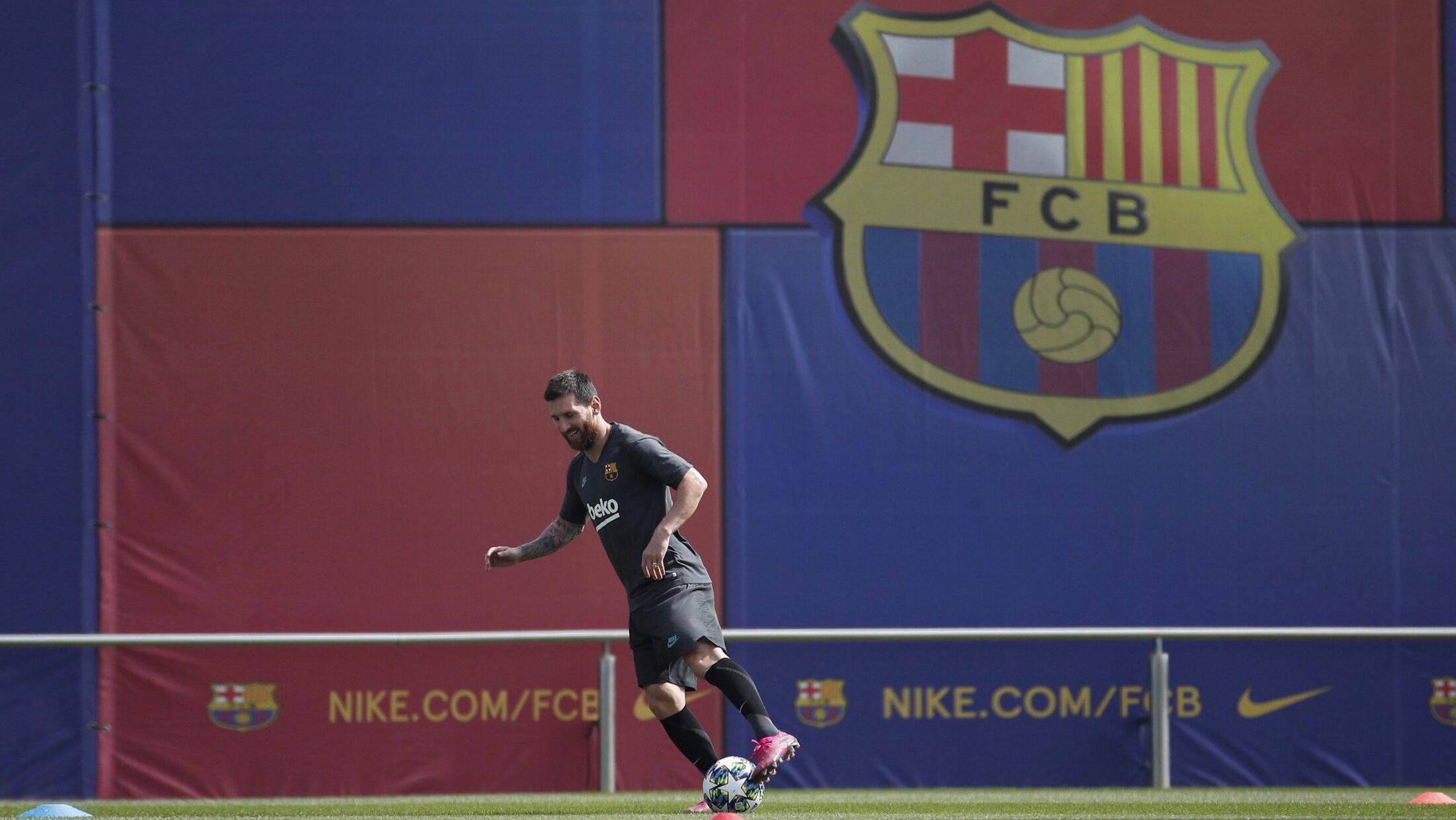 Lionel Messi podrá ponerle hoy fin a una larga inactividad.