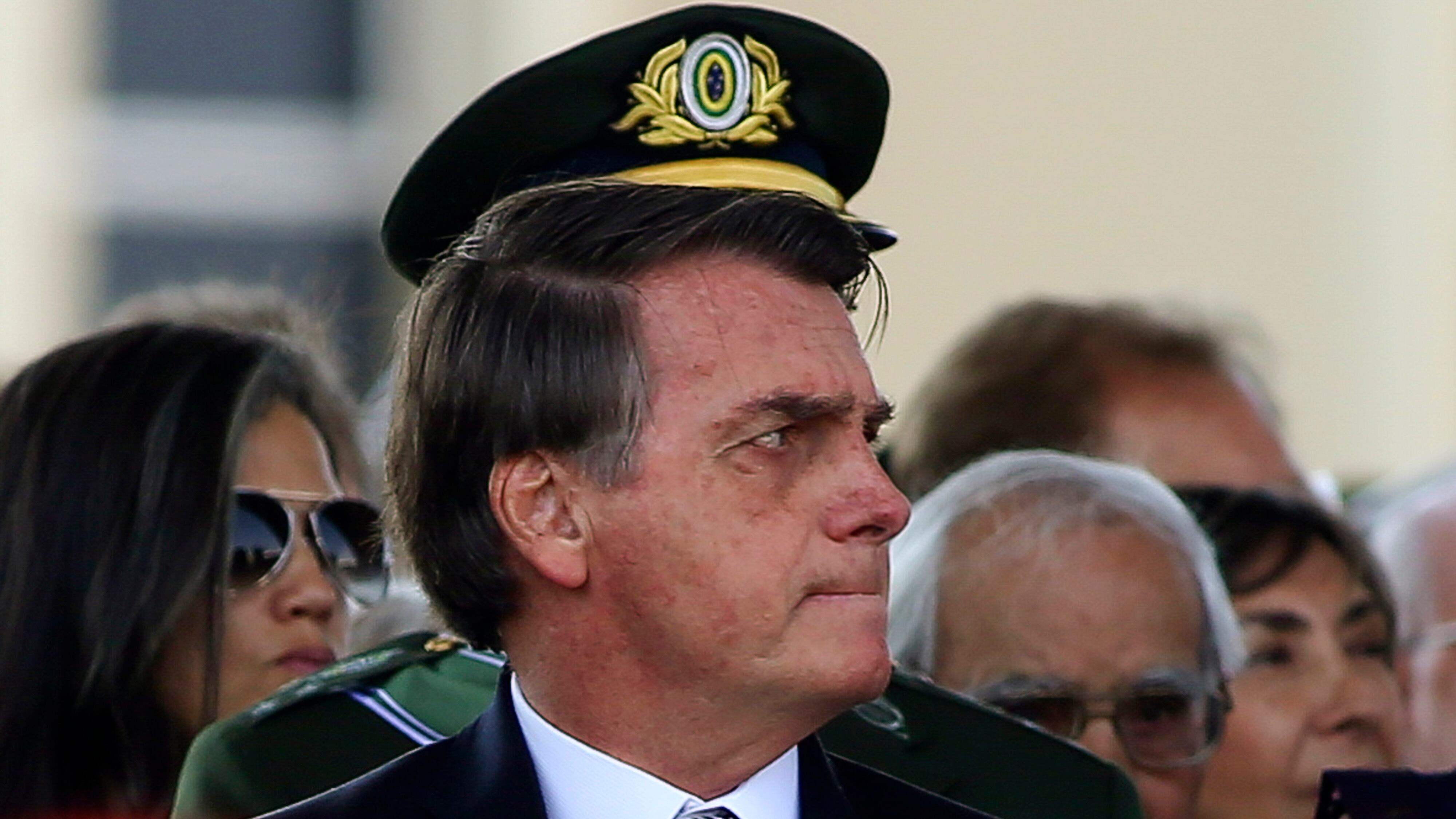 Jair Bolsonaro condicionó aceptar la ayuda del G7 para el Amazonas.