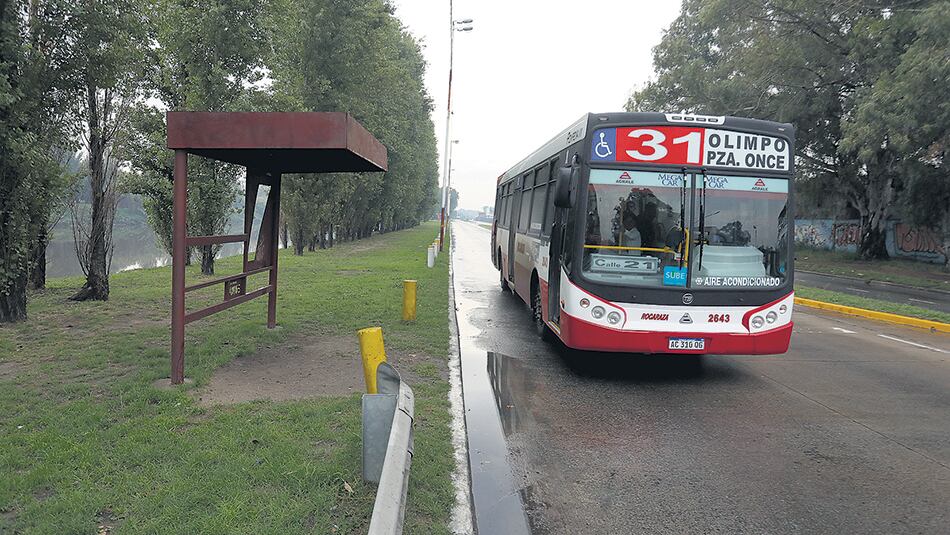 La parada del 31, donde fueron obligados a bajar por la Bonaerense.