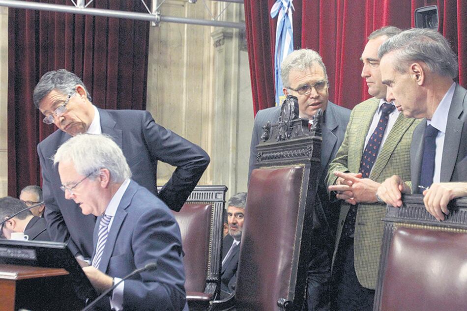 El proyecto presentado cuenta con las firmas de Federico Pinedo y Miguel Angel Pichetto, entre otros.