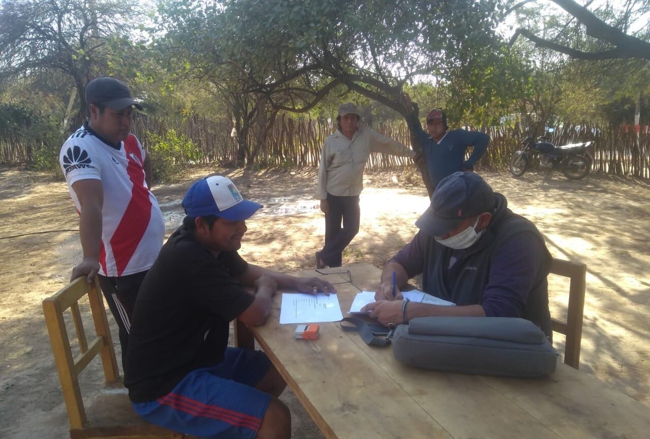 Marinconz (de barbijo), en el trabajo en las comunidades 