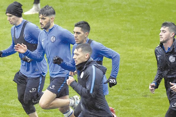 San Lorenzo, el grande que debuta hoy como visitante en Victoria.
