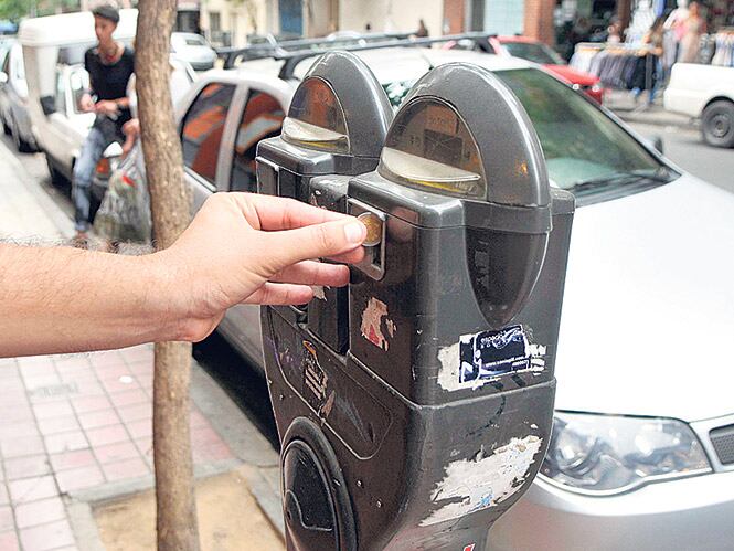 Los actuales parquímetros serán cambiados por “terminales multipropósito”.