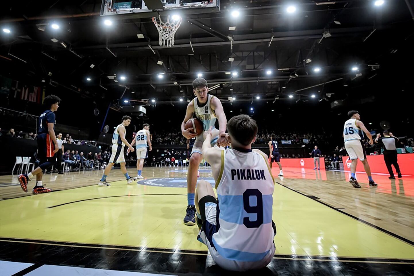 Pikaluk, de Quimsa, anotó 9 puntos en el debut.