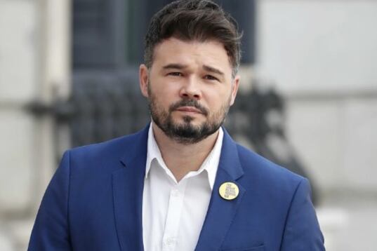 Gabriel Rufián sugirió que las medidas del Gobierno español no fueron lo suficientemente contundentes.