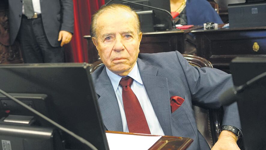 Si Menem no es autorizado a competir, perderá sus fueros y podría quedar preso por contrabando de armas.