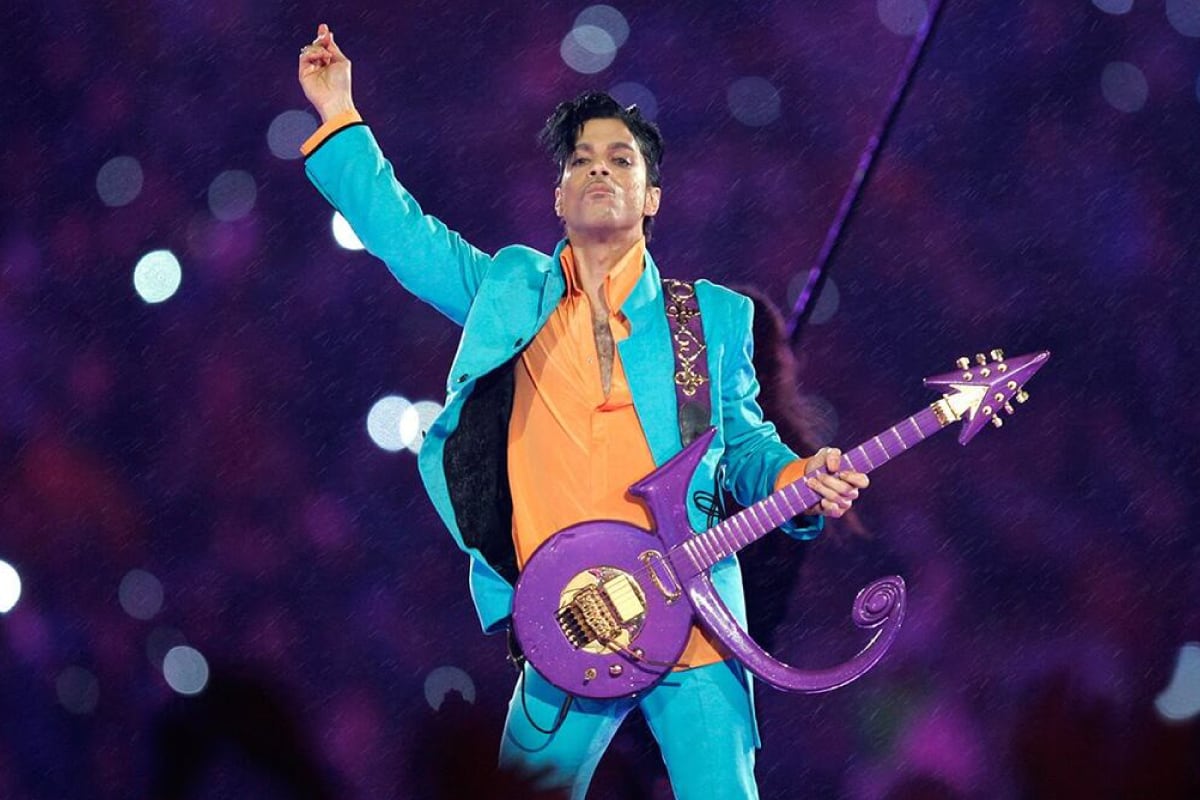 Prince durante su show en el Super Bowl XLI, 2007.