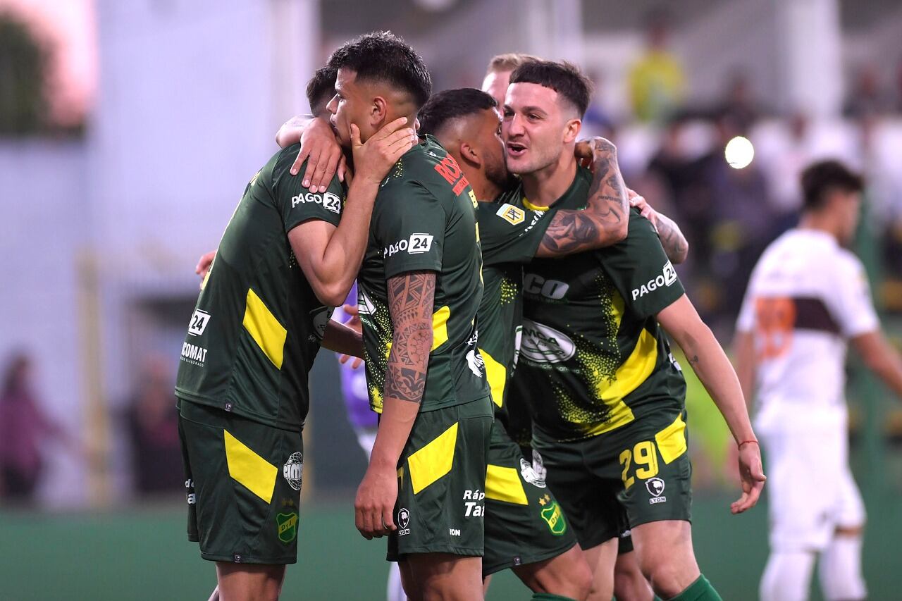 El Halcón celebró ante el Calamar