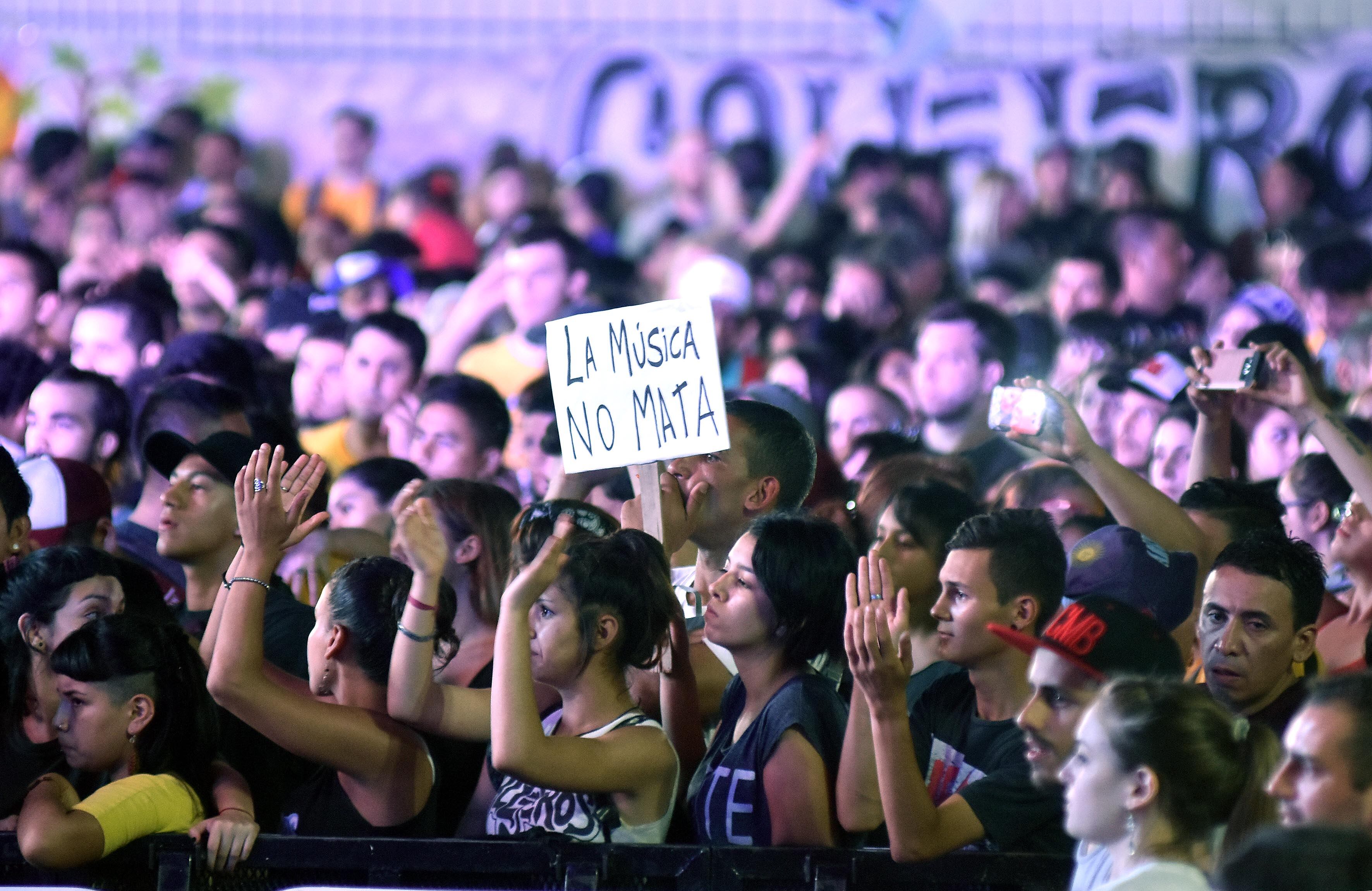 Los familiares y amigos recordaron a las víctimas de Cromañón al cumplirse 12 años de la tragedia.