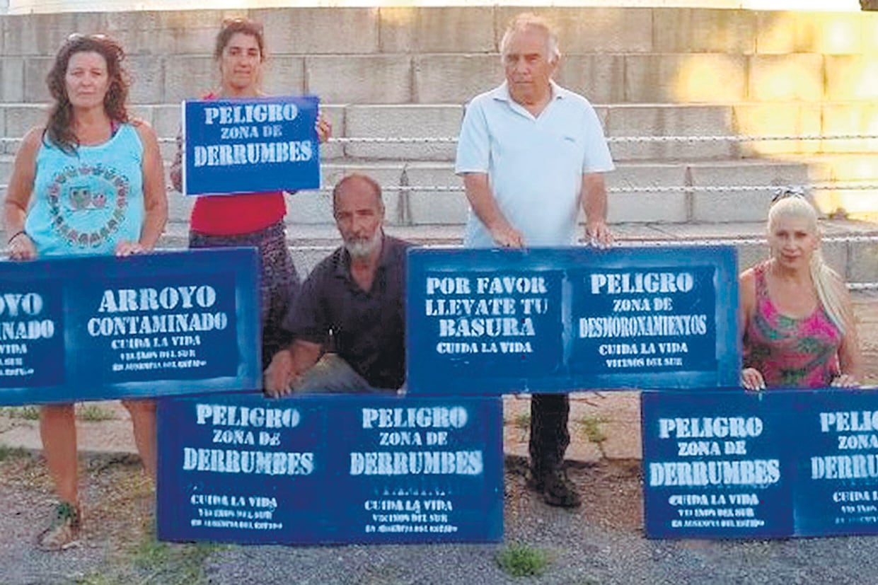 Una sociedad de fomento llegó a proveer y pagar de su bolsillo baños públicos.