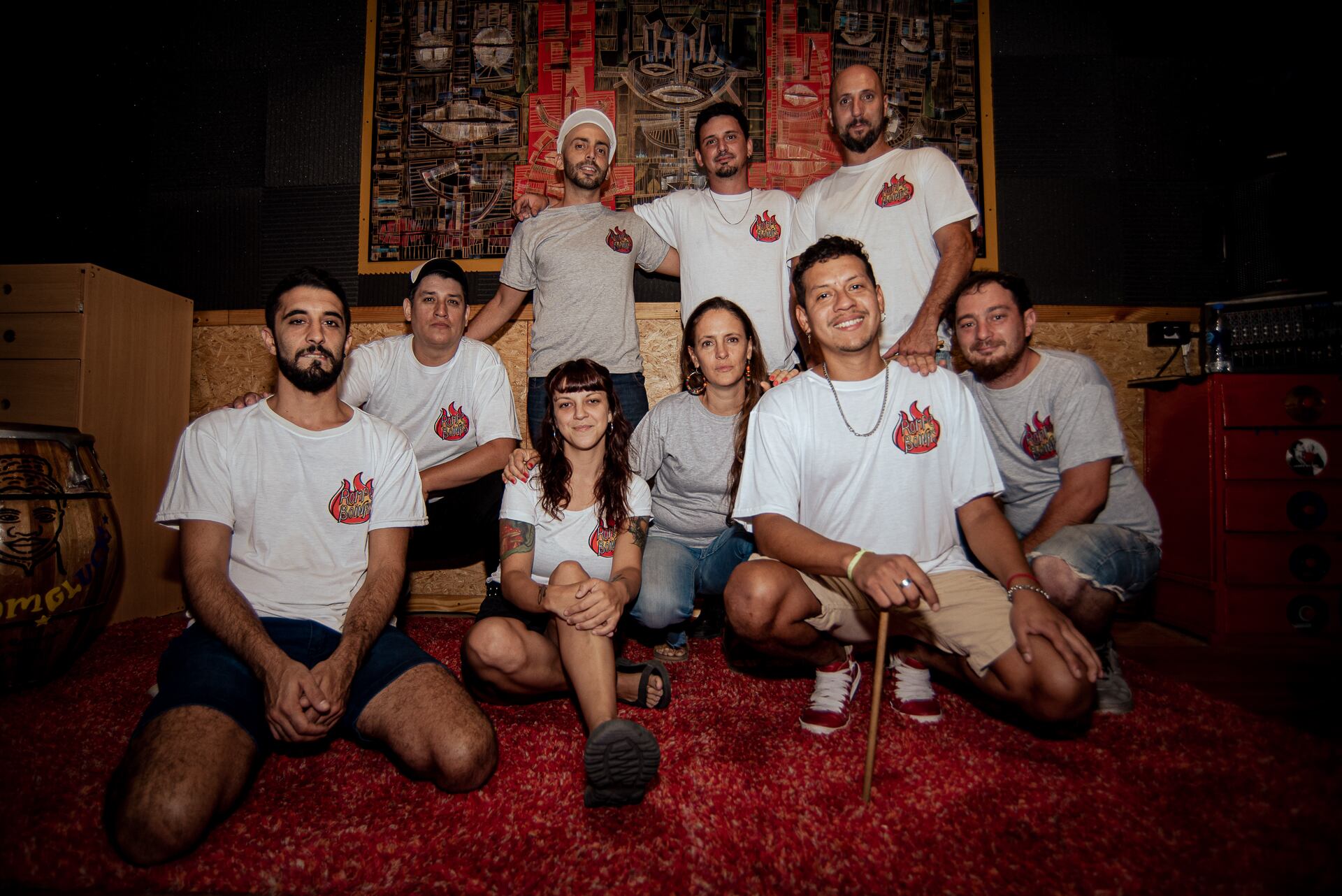 "Al ser under acá, la escena del candombre retoma el lado bohemio del rock, de la noche, pero desde las ganas de bailar", explican