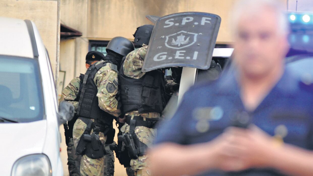 Por la tarde, Julio De Vido fue trasladado al penal de Ezeiza, a la Unidad Hospitalaria, porque es insulino-dependiente.