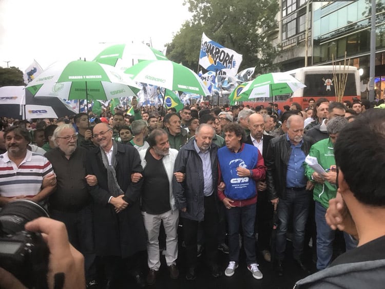 Carlos Tomada, Hugo Yasky, Pablo Micheli y Omar Plaini marchan por Lula.
