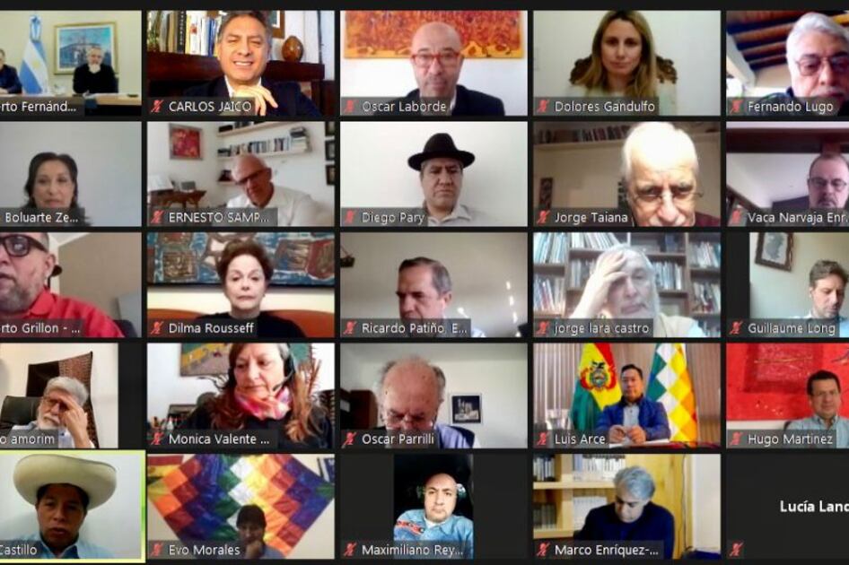 Castillo, de sombrero, abajo a la izquierda, recibe el apoyo de dirigentes latinoamericanos.