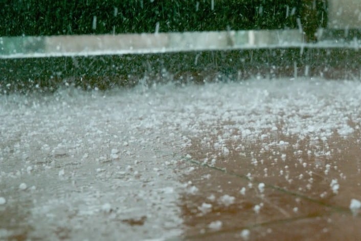 Este sábado podría caer graupel en Buenos Aires: qué es y cuál es su riesgo