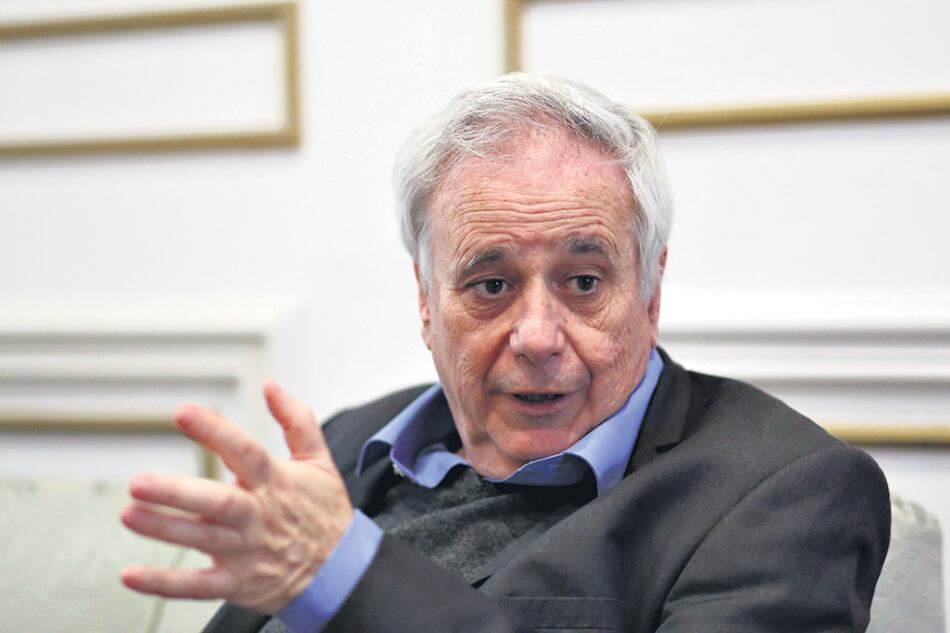 En su primera visita a Buenos Aires, Pappé dio una charla en la Embajada de Palestina.