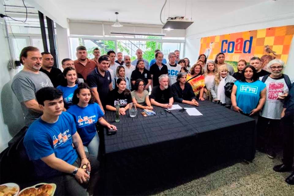 Coad, Fagdut y la FUR hicieron una conferencia en conjunto con otros sindicatos.