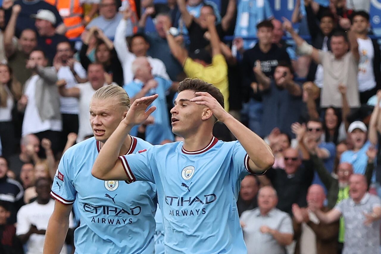 Julián Álvarez podrá pelear por un puesto si se afirma en el Manchester City