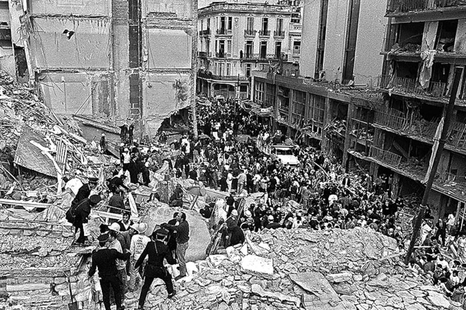 El hallazgo de la tela se encuentra en informes del FBI de 1998 y luego no hay constancia de su retiro.