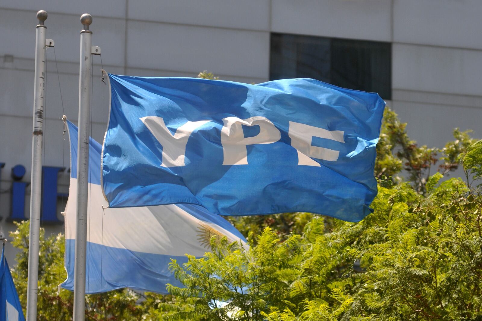 YPF podrá exportar hasta 100.000 barriles diarios