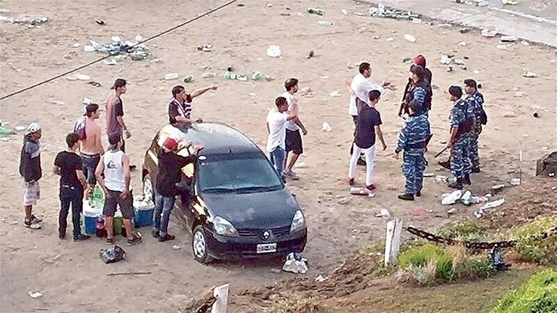 La fiesta espontánea terminó con 15 detenidos, que ya fueron liberados.