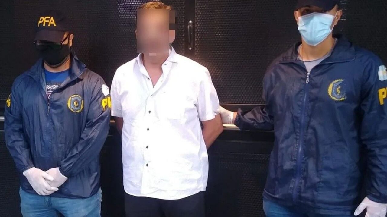 El contador detenido por la Policía Federal. 