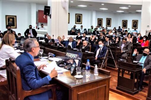 El oficialismos aprobó los pliegos para los cambios en la Justicia.