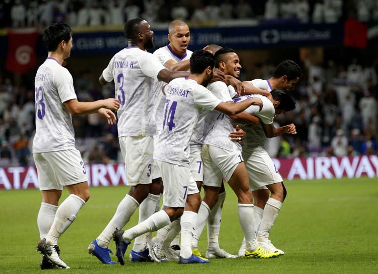 Los jugadores del Al Ain festejan el estar entre los cuatro primeros del Mundial de Clubes.