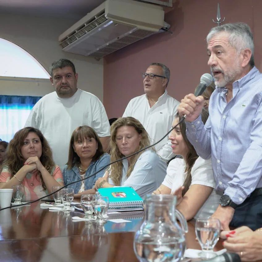 Secretario de la Gobernación, Armando Molina.