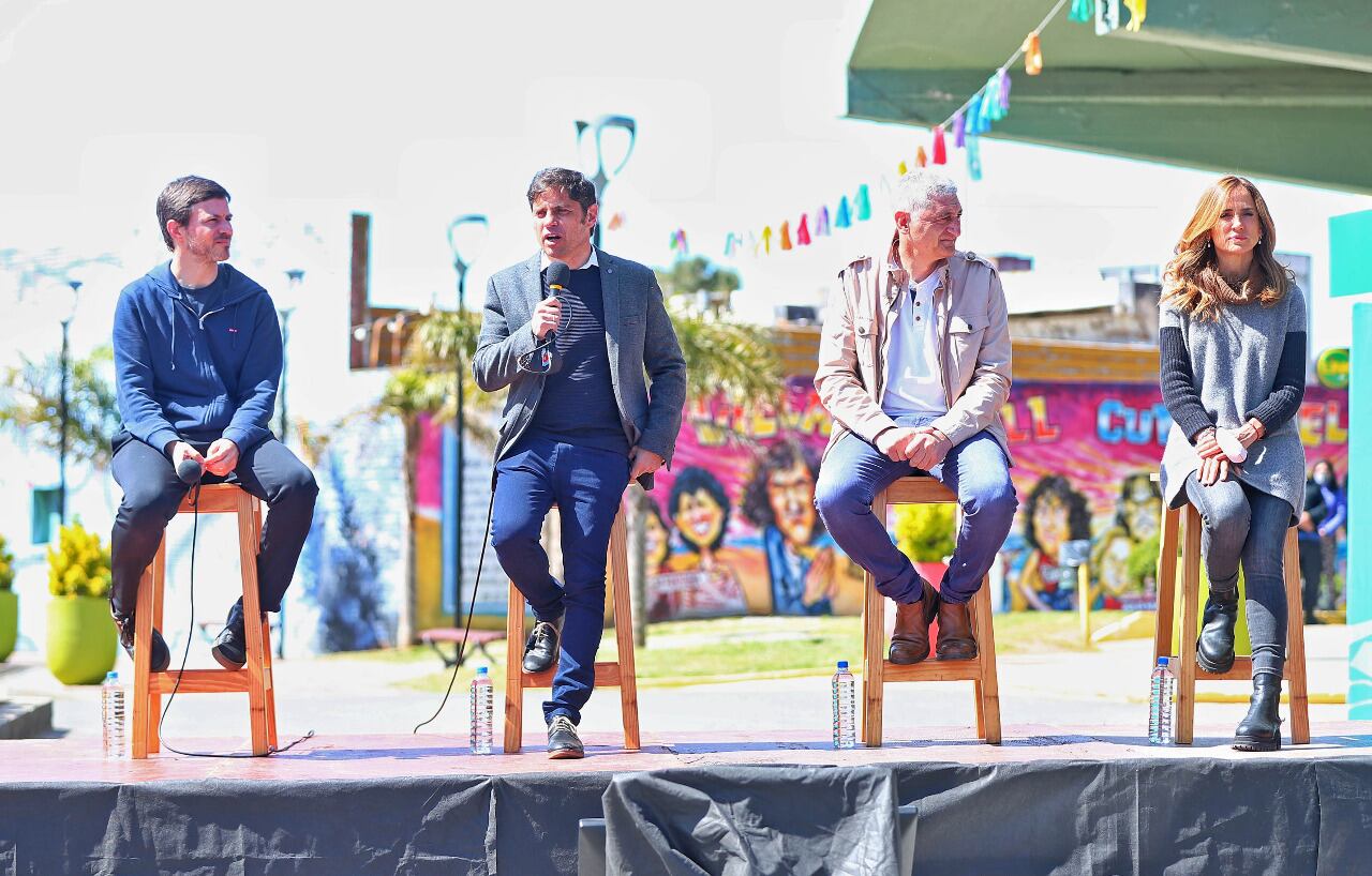 Kicillof presentó las novedades en un acto en Villa Gesell.