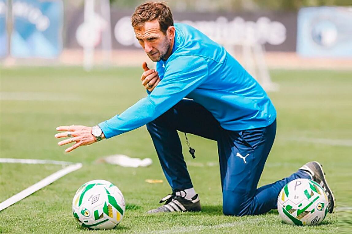 El Vasco Arruabarrena lleva un triunfo, un empate y cuatro derrotas en Emiratos. Viene de perder 4 a 0 con Venezuela