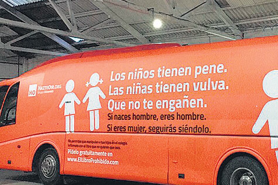 El ómnibus circuló durante días por las calles de Madrid.