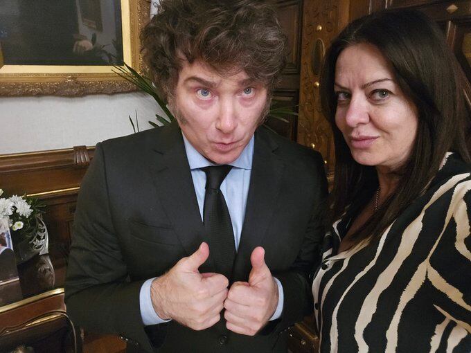 La imagen que Javier Mieli distribuyó en sus redes sociales para respaldar a la acorralada ministra.