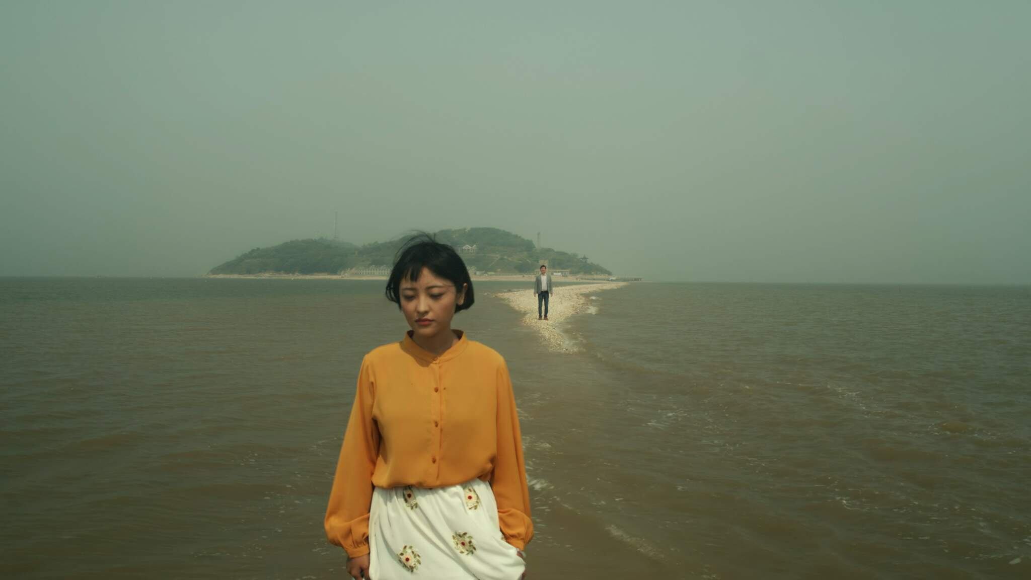 From Where We’ve Fallen, del chino Wang Feifei, incluye algún que otro buceo en lo onírico.