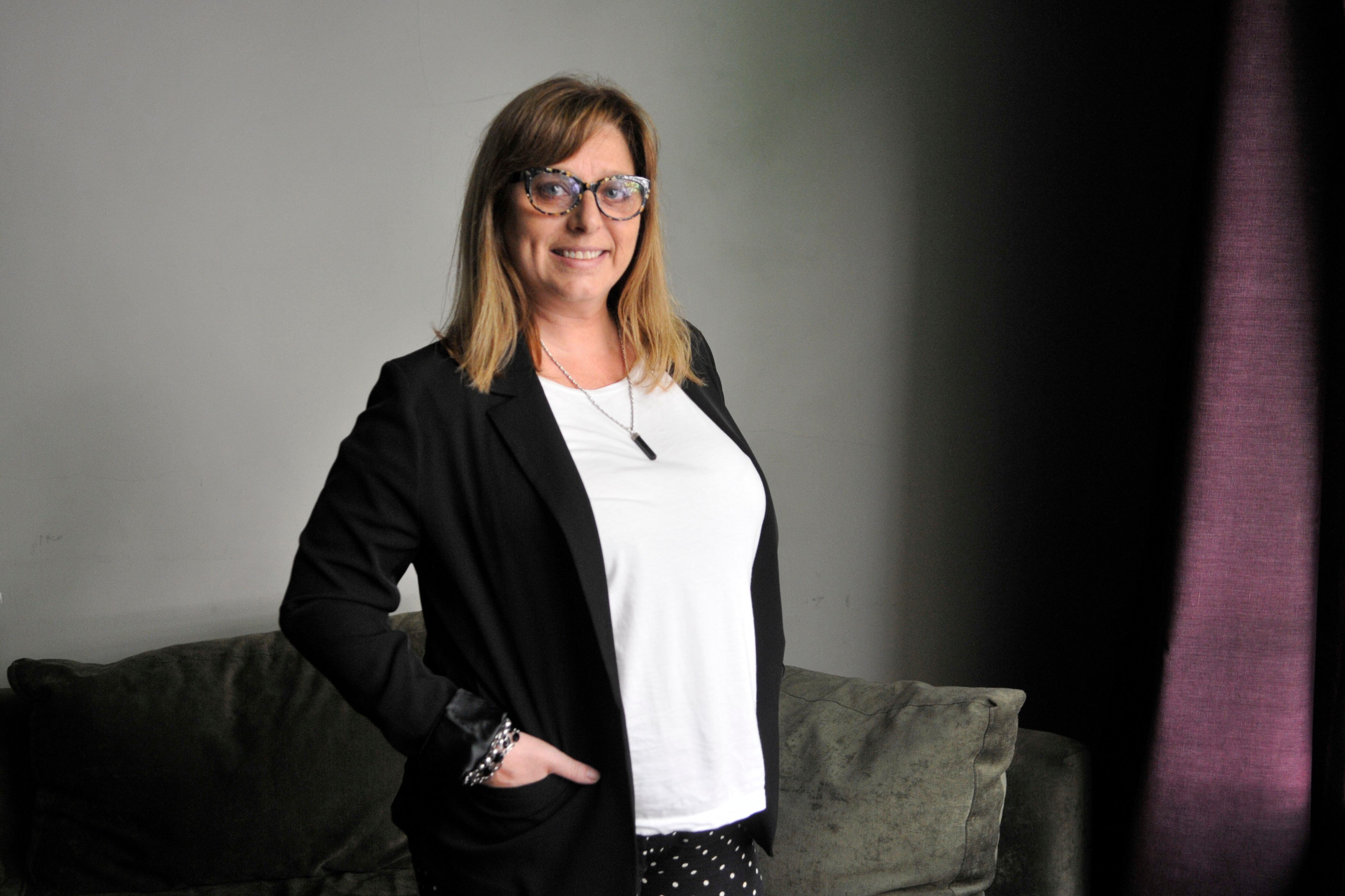 "No estamos en el teatro oficial ni en el comercial, donde nos tirarían un baldazo de lavandina para seguir laburando."