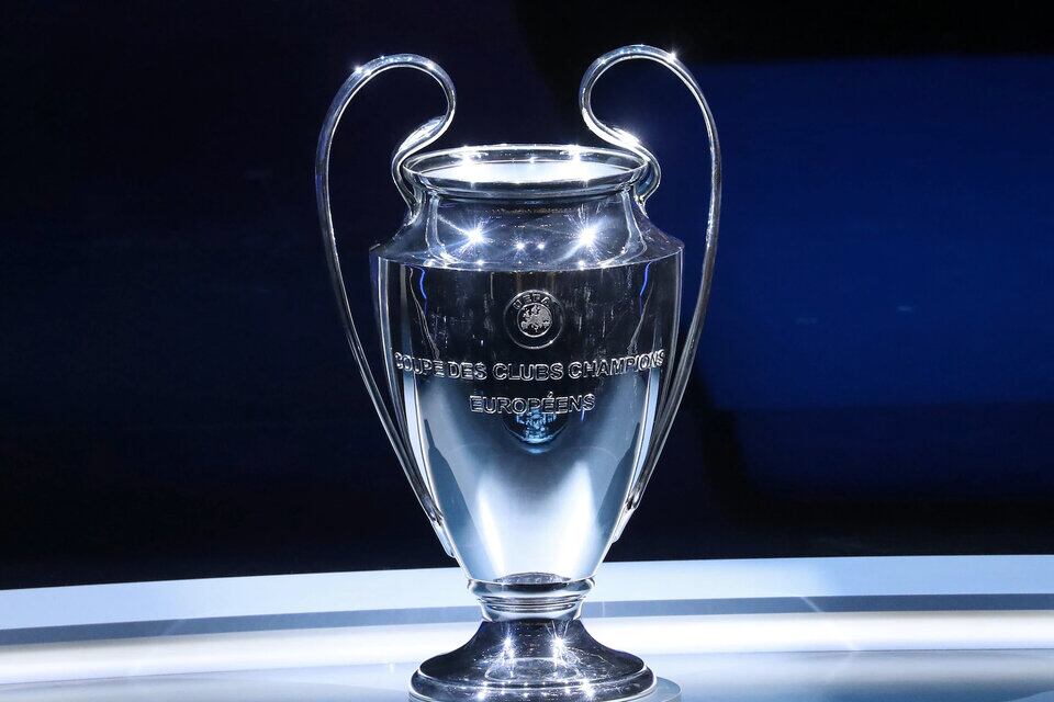 La Orejona, el tan ansiado trofeo de la Champions League.