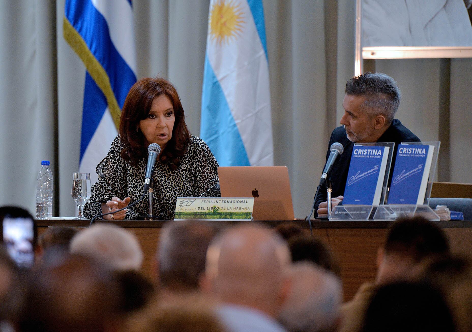 Cristina Kirchner presentó su libro Sinceramente en La Habana.