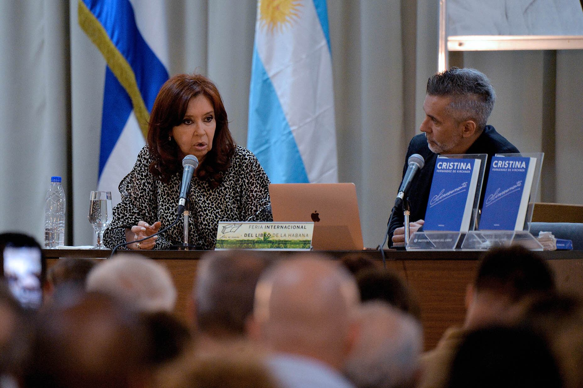Cristina Kirchner presentó su libro Sinceramente en La Habana.