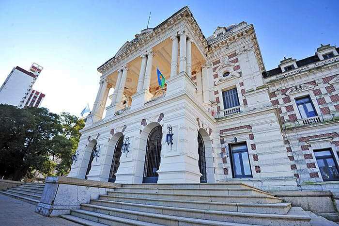 La Casa de Gobierno bonaerense, sede de las discusiones del fin de semana.