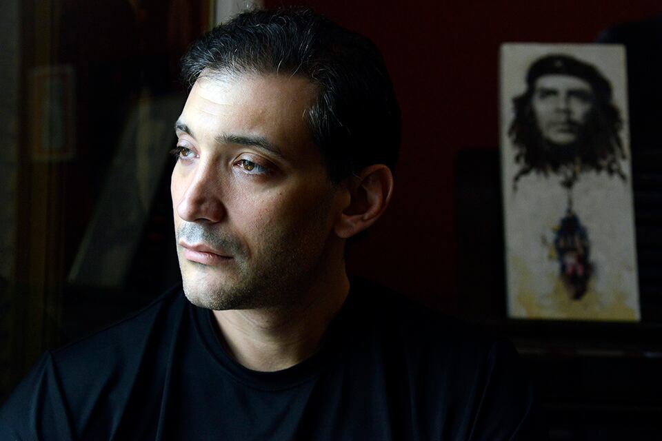 ((((Foto 1))))) Leonel Capitano, voz del tango y la comunidad artística tanguera. ((((foto 2))))) Una edición del Metropolitano de Tango.