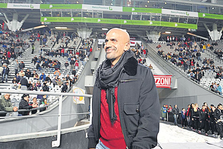 “No tengo que ser un presidente bilardista, debo ser un presidente para Estudiantes”, afirmó Verón.