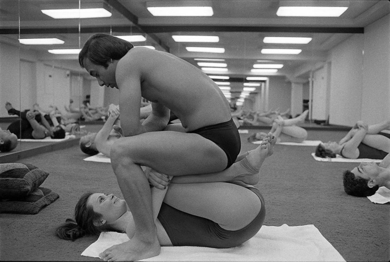 Desde 2013, se acumularon denuncias por abuso sexual contra Bikram Choudhury, que se presenta como el creador del Bikram Yoga.