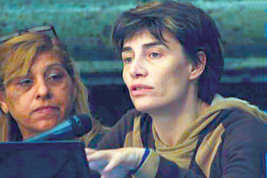 Sánchez denuncia una activa política de abandonar el tema.